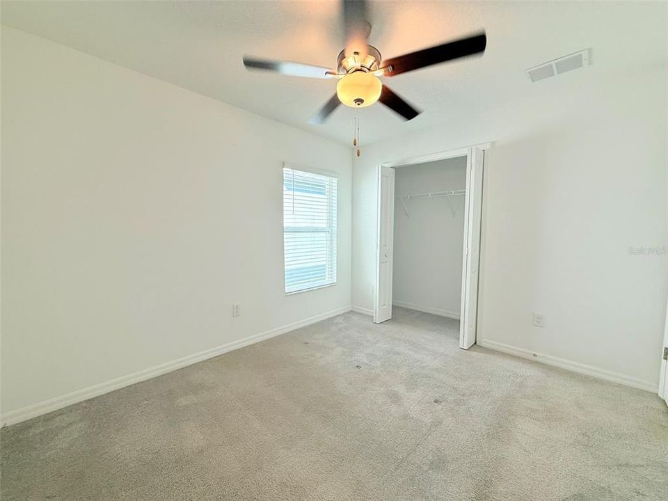 For Rent: $2,190 (4 beds, 2 baths, 1817 Square Feet)