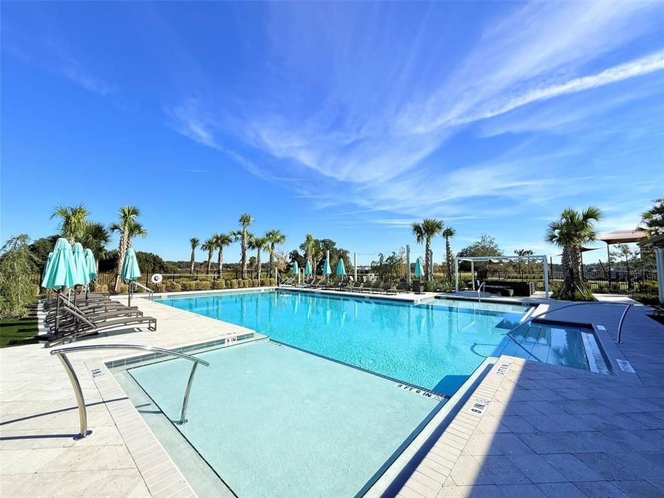 For Rent: $2,190 (4 beds, 2 baths, 1817 Square Feet)