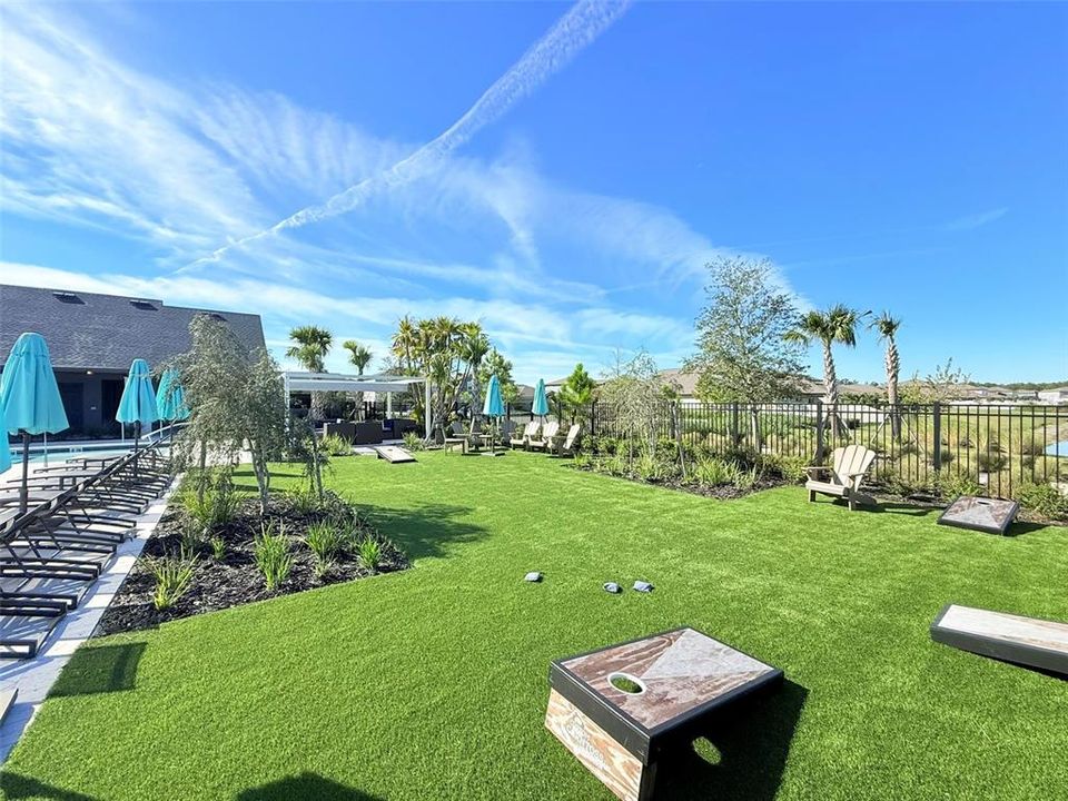 For Rent: $2,190 (4 beds, 2 baths, 1817 Square Feet)