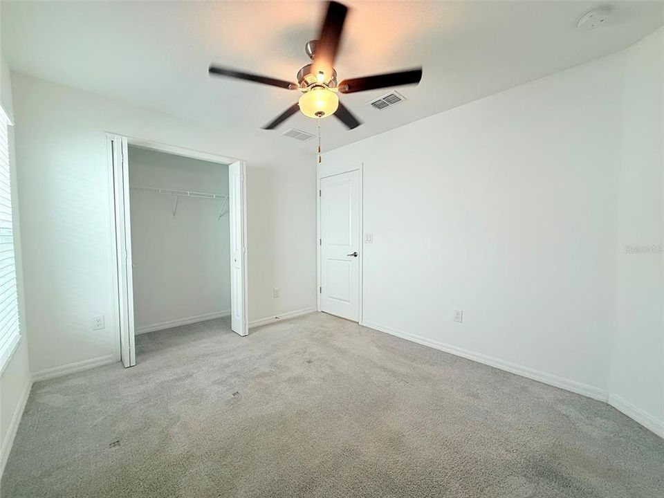 For Rent: $2,190 (4 beds, 2 baths, 1817 Square Feet)