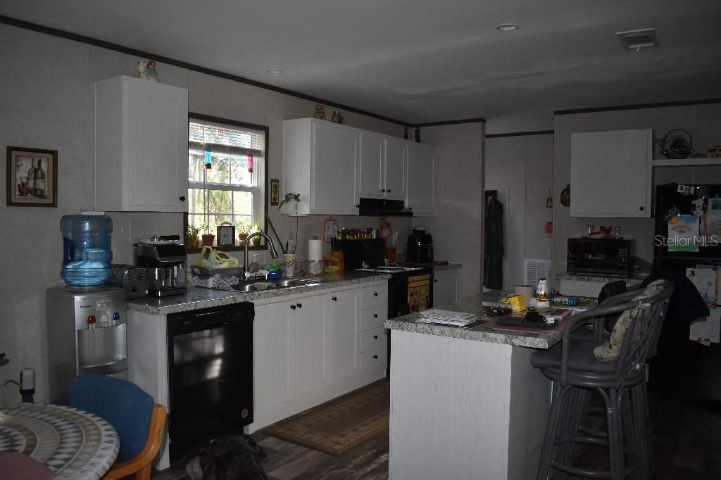 En Venta: $240,000 (3 camas, 2 baños, 1600 Pies cuadrados)