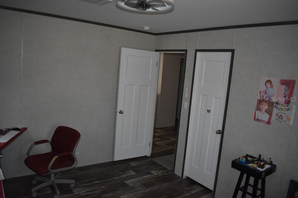 En Venta: $240,000 (3 camas, 2 baños, 1600 Pies cuadrados)