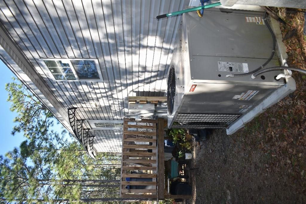 En Venta: $240,000 (3 camas, 2 baños, 1600 Pies cuadrados)