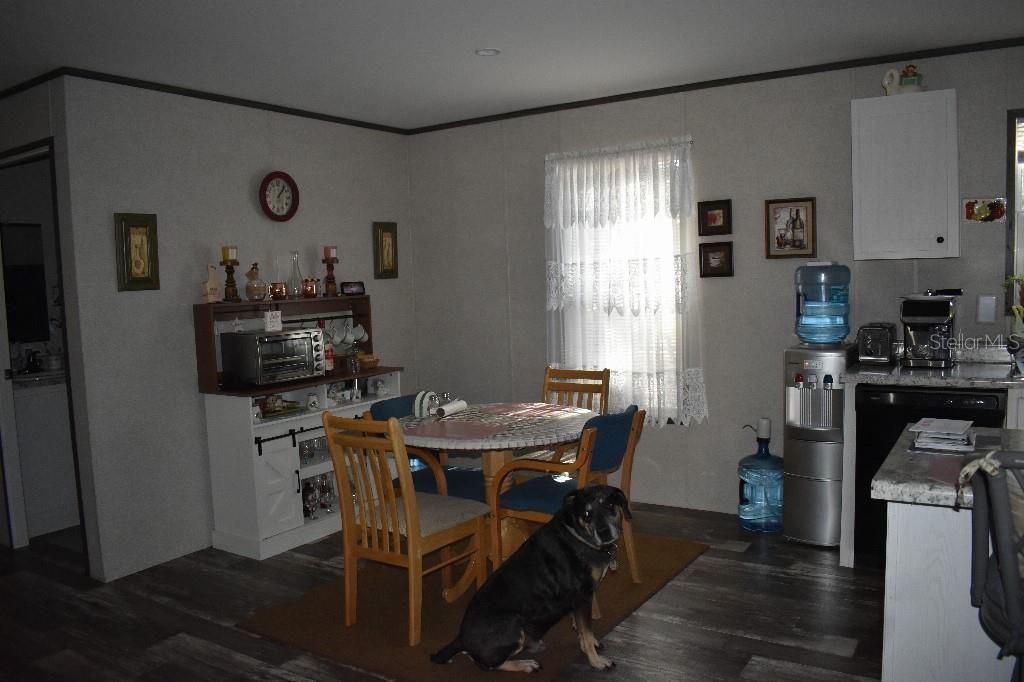 En Venta: $240,000 (3 camas, 2 baños, 1600 Pies cuadrados)