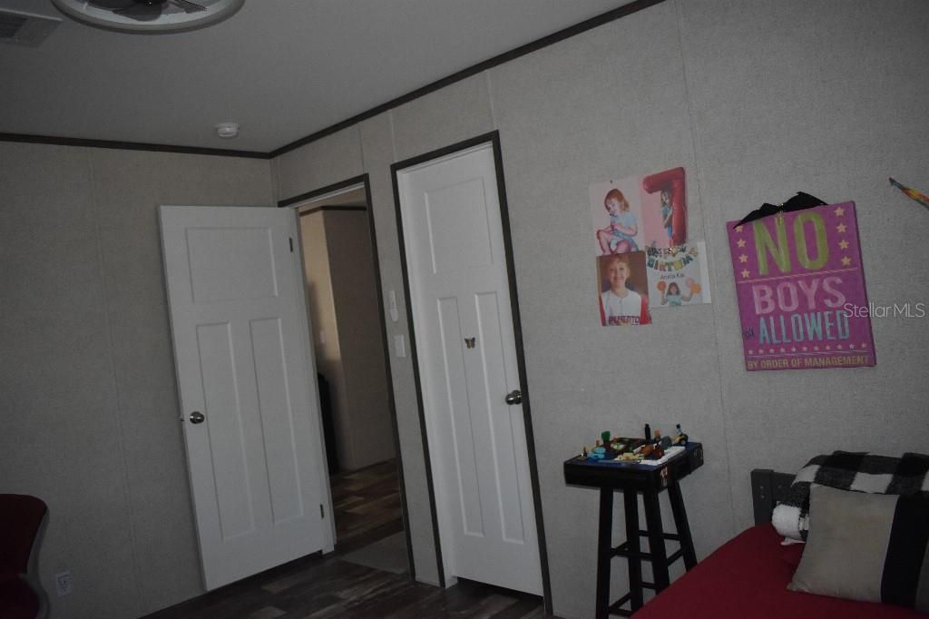 En Venta: $240,000 (3 camas, 2 baños, 1600 Pies cuadrados)