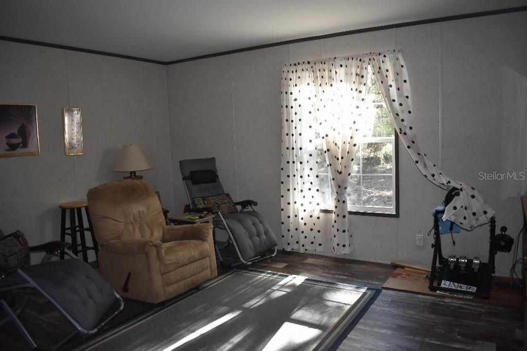 En Venta: $240,000 (3 camas, 2 baños, 1600 Pies cuadrados)