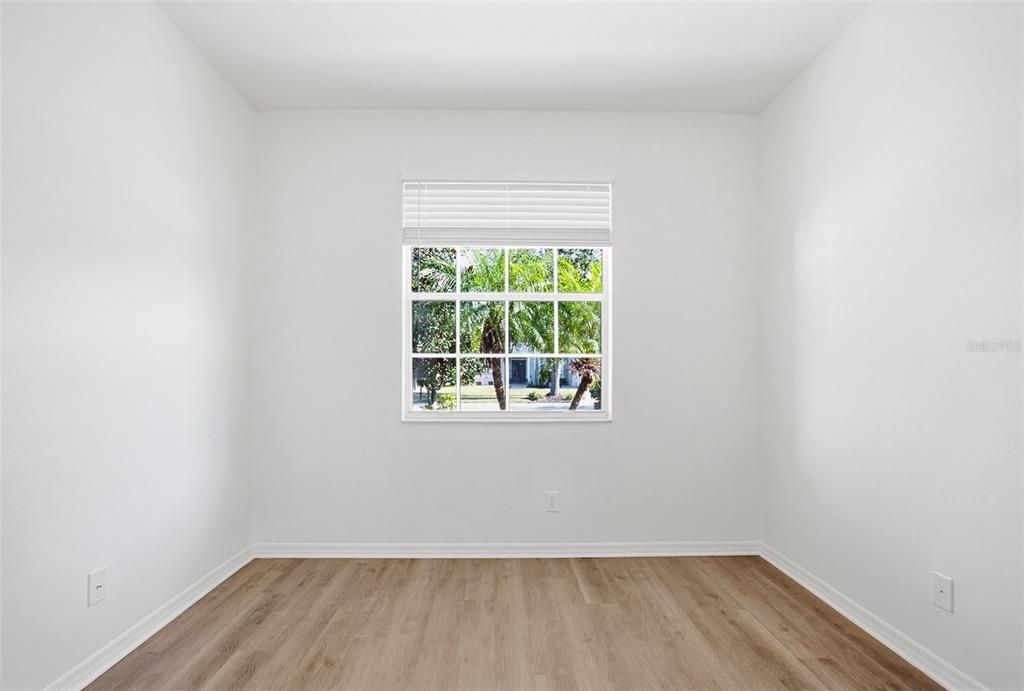 For Sale: $345,000 (4 beds, 2 baths, 1912 Square Feet)