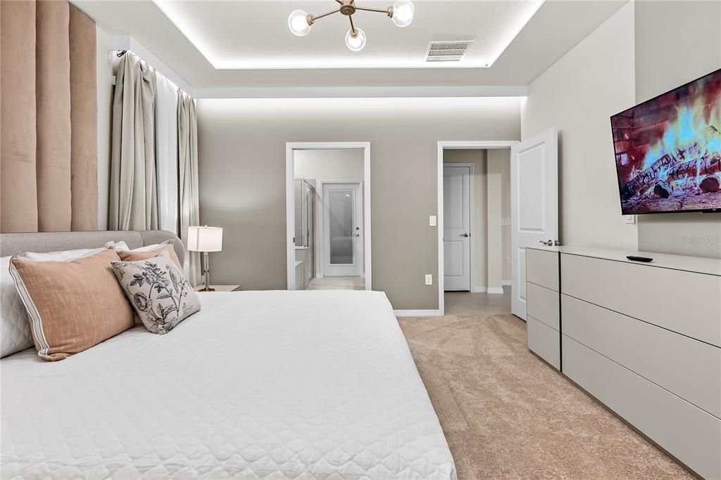 На продажу: $1,196,000 (8 спален, 6 ванн, 4026 Квадратных фут)