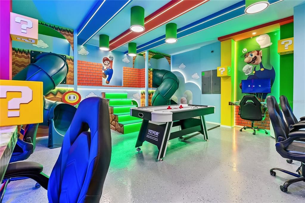 На продажу: $1,196,000 (8 спален, 6 ванн, 4026 Квадратных фут)