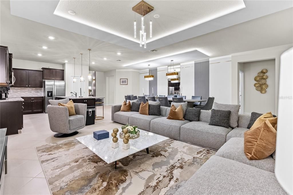 На продажу: $1,196,000 (8 спален, 6 ванн, 4026 Квадратных фут)