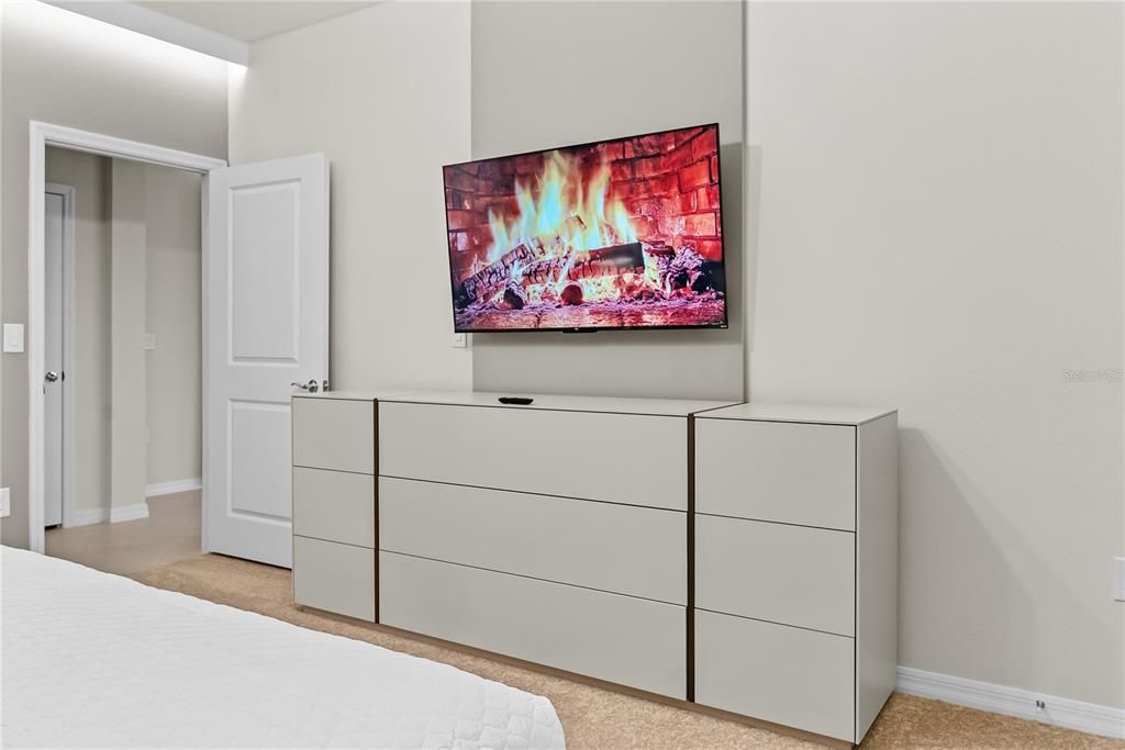 На продажу: $1,196,000 (8 спален, 6 ванн, 4026 Квадратных фут)