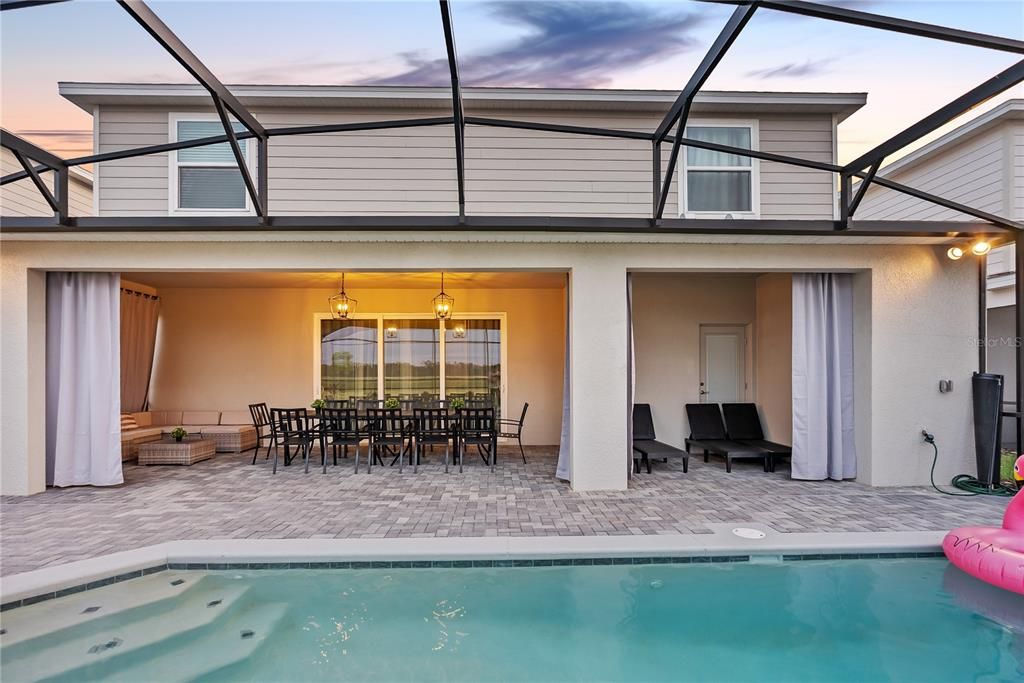 На продажу: $1,196,000 (8 спален, 6 ванн, 4026 Квадратных фут)