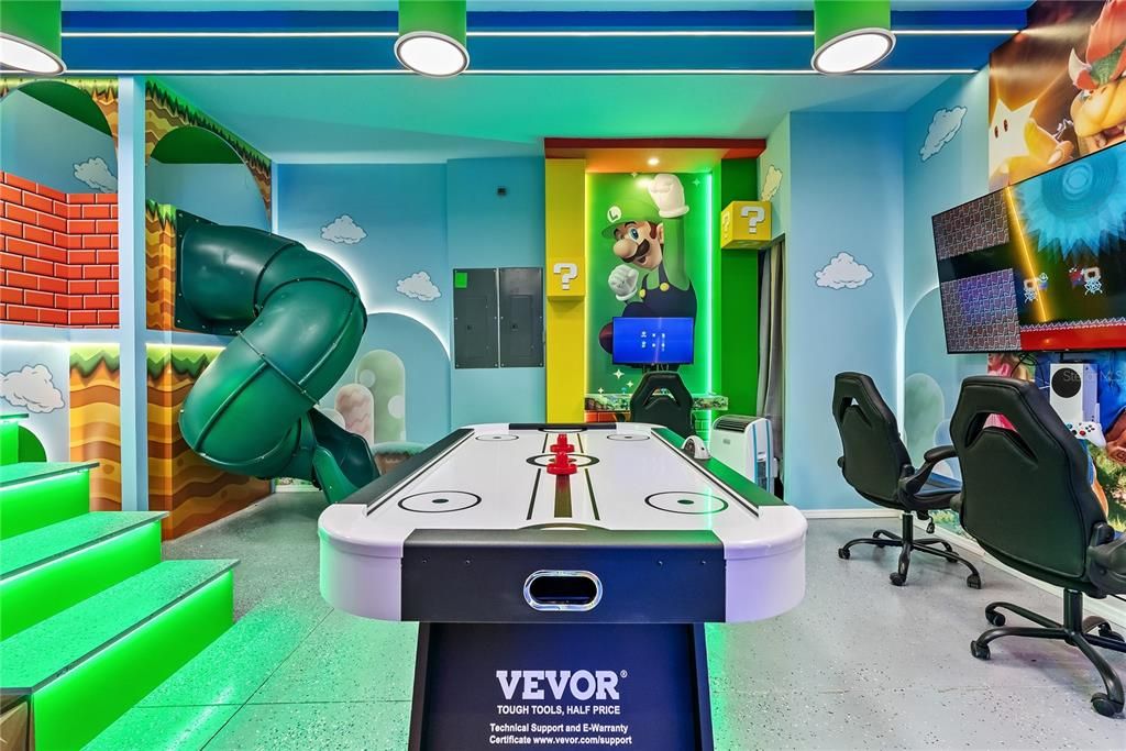 На продажу: $1,196,000 (8 спален, 6 ванн, 4026 Квадратных фут)