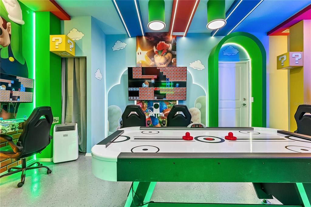 На продажу: $1,196,000 (8 спален, 6 ванн, 4026 Квадратных фут)