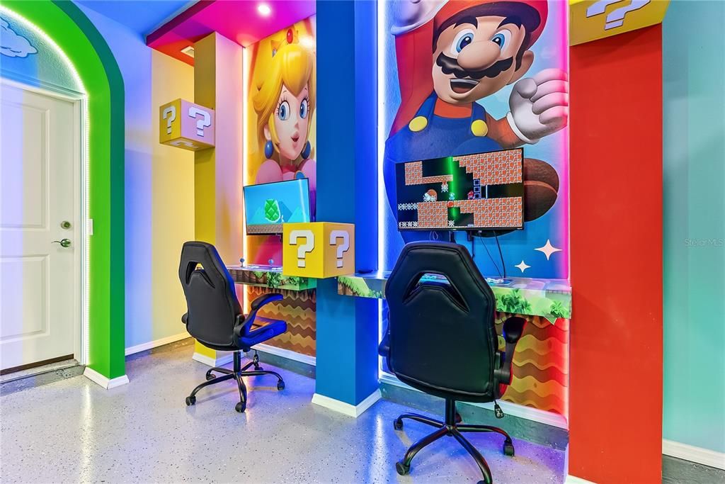 На продажу: $1,196,000 (8 спален, 6 ванн, 4026 Квадратных фут)