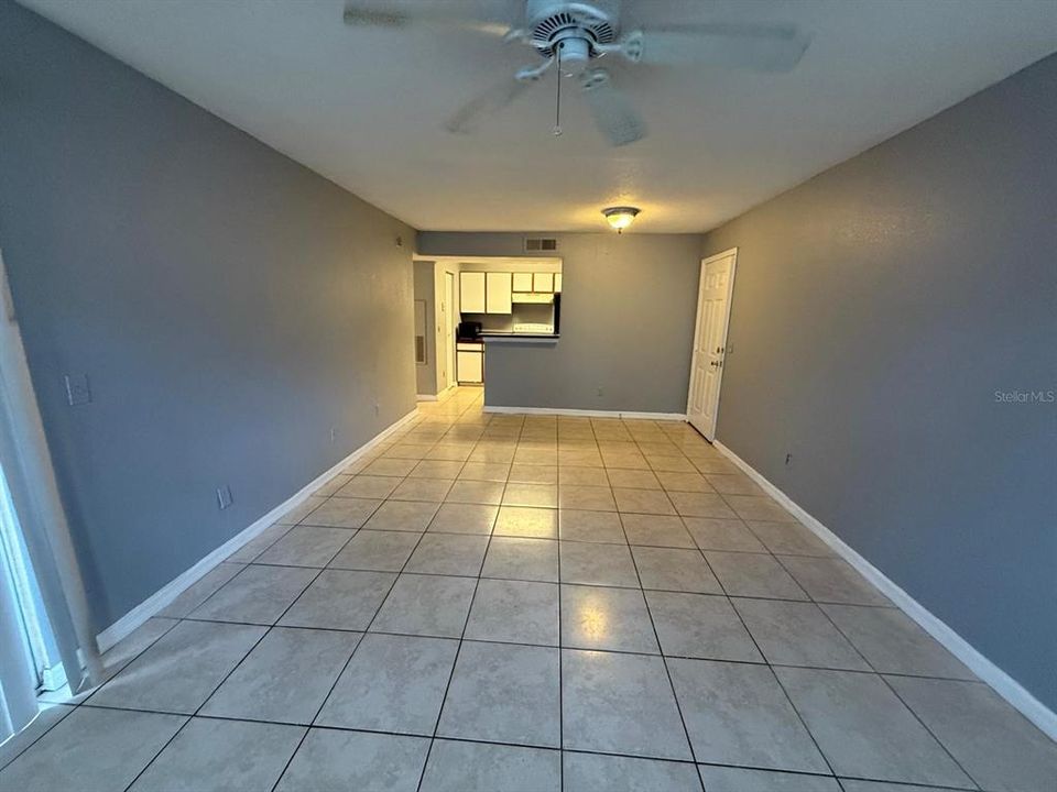 В аренду: $1,200 (1 спален, 1 ванн, 627 Квадратных фут)