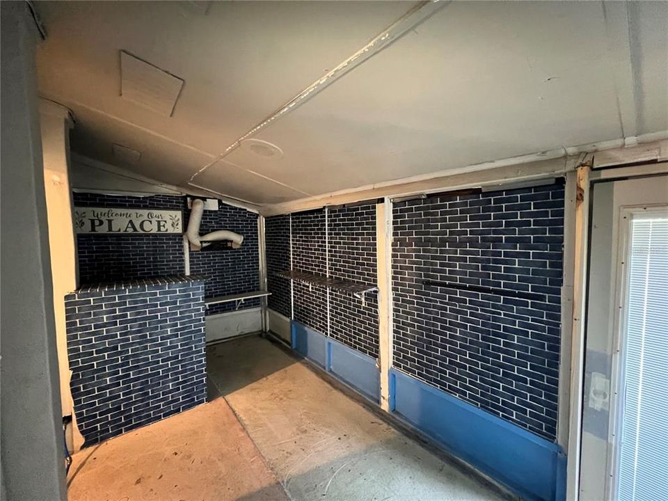 На продажу: $199,000 (3 спален, 1 ванн, 1128 Квадратных фут)