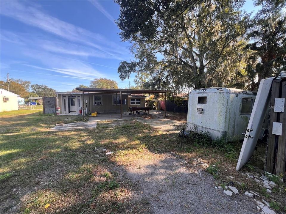 На продажу: $199,000 (3 спален, 1 ванн, 1128 Квадратных фут)