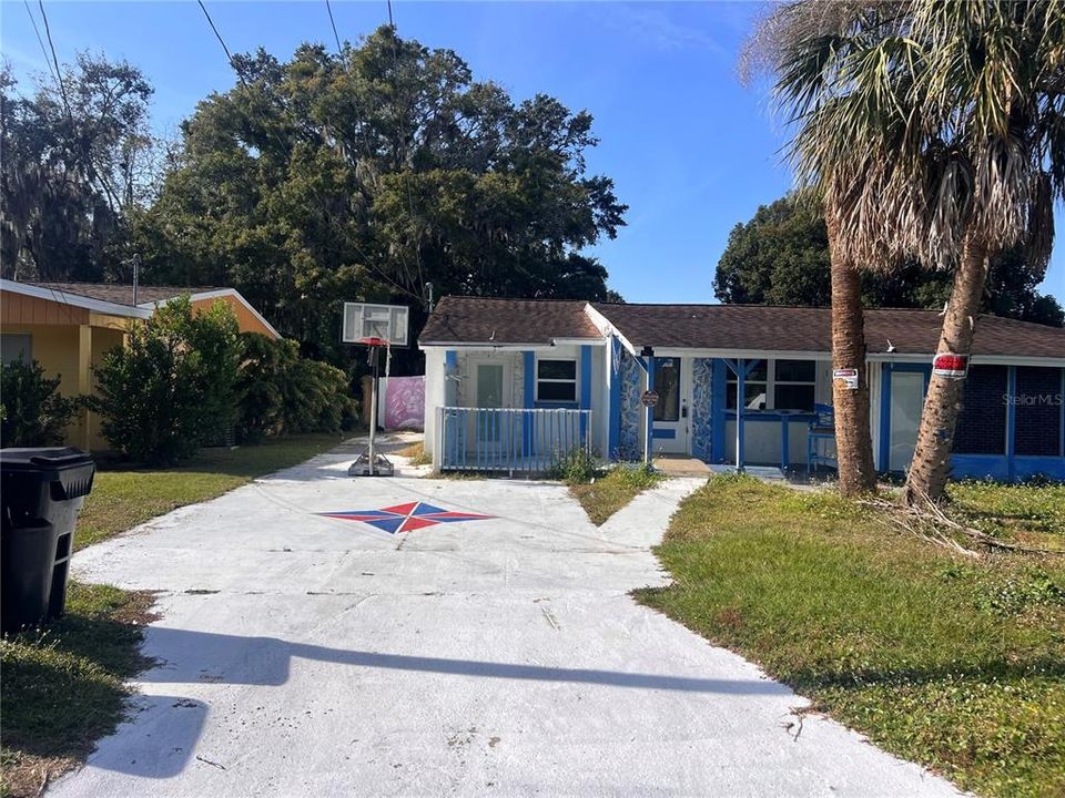 На продажу: $199,000 (3 спален, 1 ванн, 1128 Квадратных фут)