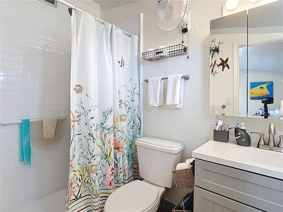 For Sale: $315,000 (3 beds, 2 baths, 1050 Square Feet)