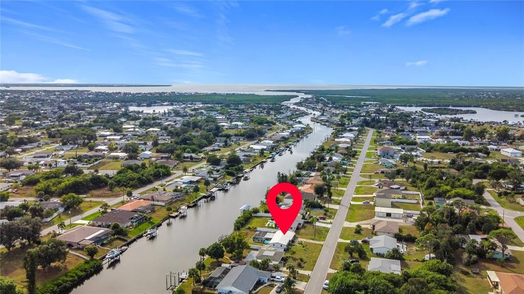 For Sale: $315,000 (3 beds, 2 baths, 1050 Square Feet)