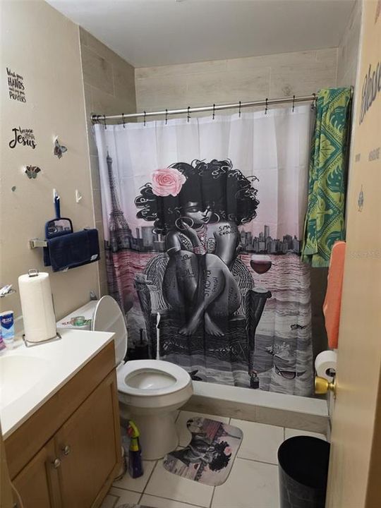 На продажу: $295,000 (4 спален, 2 ванн, 2017 Квадратных фут)