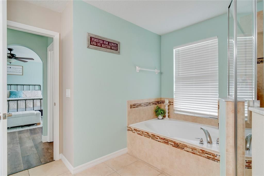 На продажу: $625,000 (5 спален, 3 ванн, 2630 Квадратных фут)