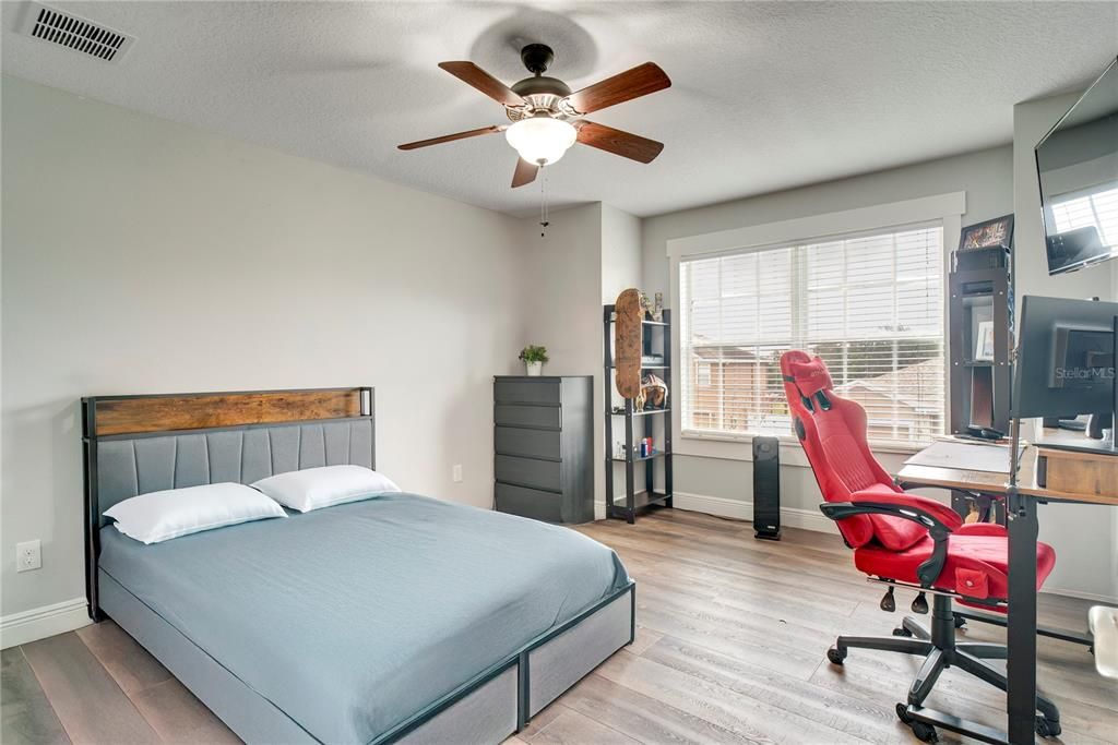 На продажу: $625,000 (5 спален, 3 ванн, 2630 Квадратных фут)