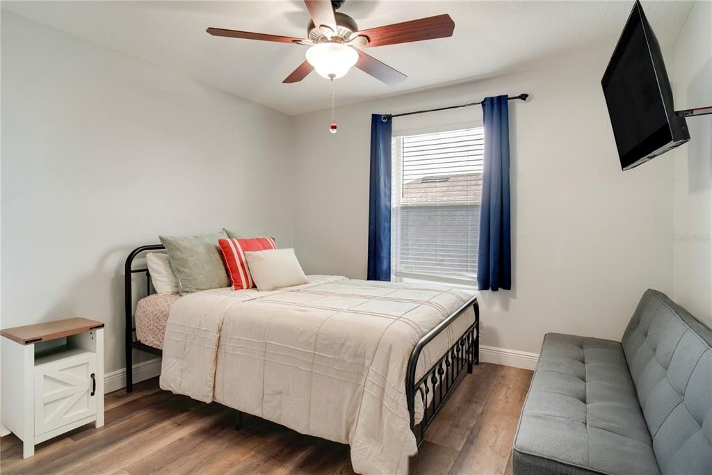 На продажу: $625,000 (5 спален, 3 ванн, 2630 Квадратных фут)