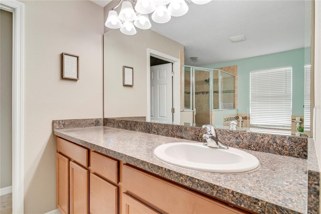 На продажу: $625,000 (5 спален, 3 ванн, 2630 Квадратных фут)