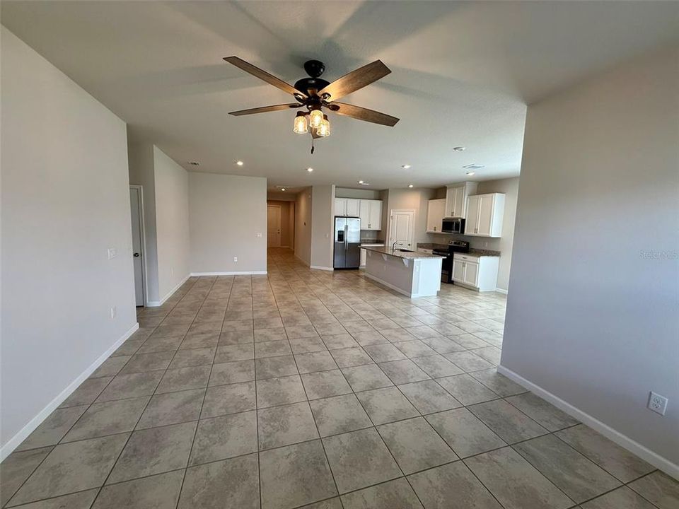 For Rent: $2,800 (4 beds, 3 baths, 2021 Square Feet)