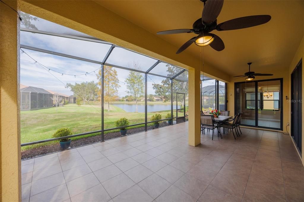 For Sale: $399,000 (2 beds, 2 baths, 1933 Square Feet)