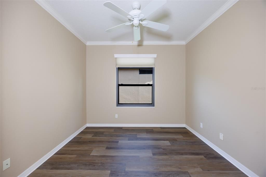 For Sale: $399,000 (2 beds, 2 baths, 1933 Square Feet)