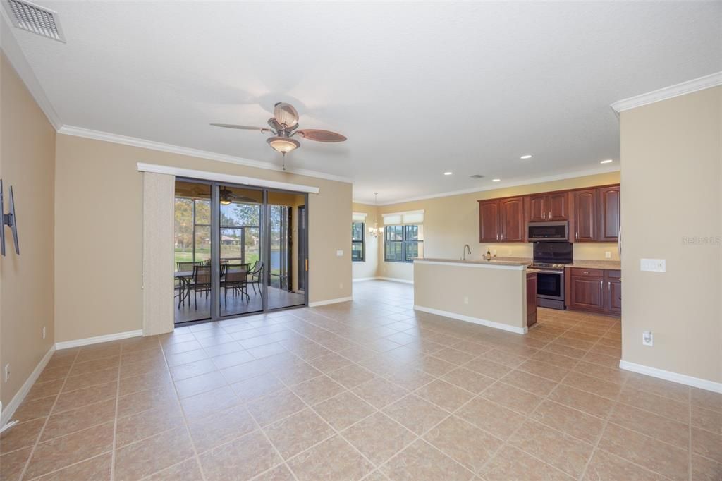 For Sale: $399,000 (2 beds, 2 baths, 1933 Square Feet)