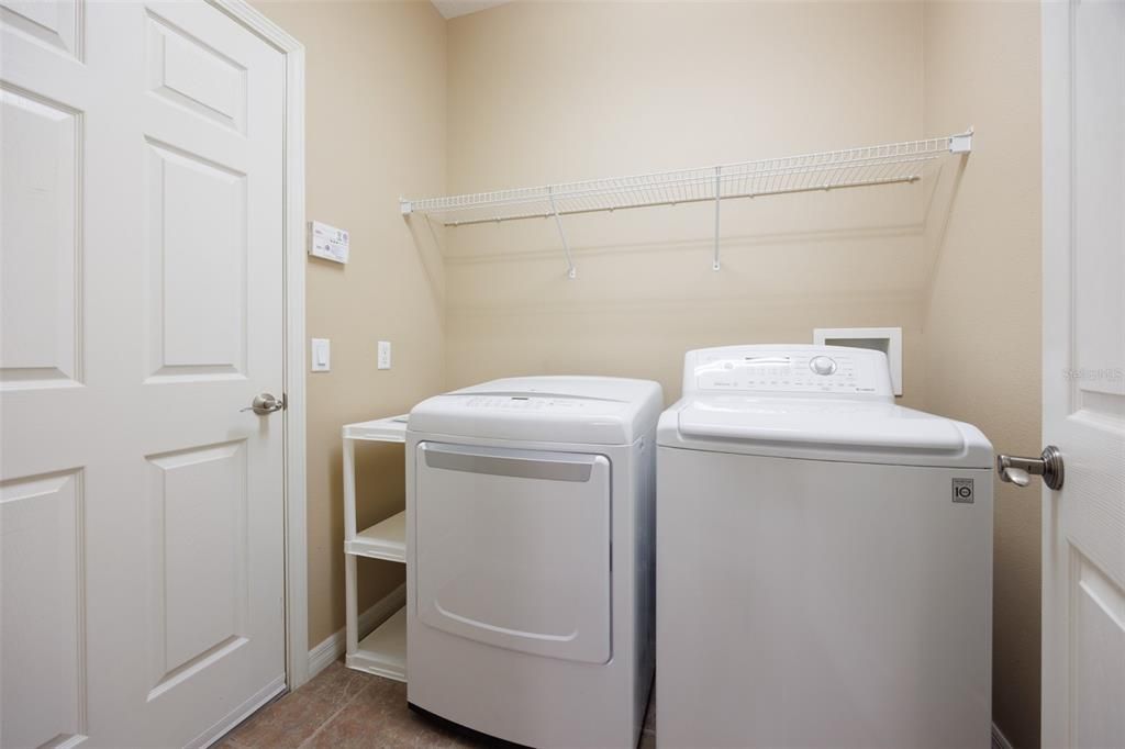 For Sale: $399,000 (2 beds, 2 baths, 1933 Square Feet)