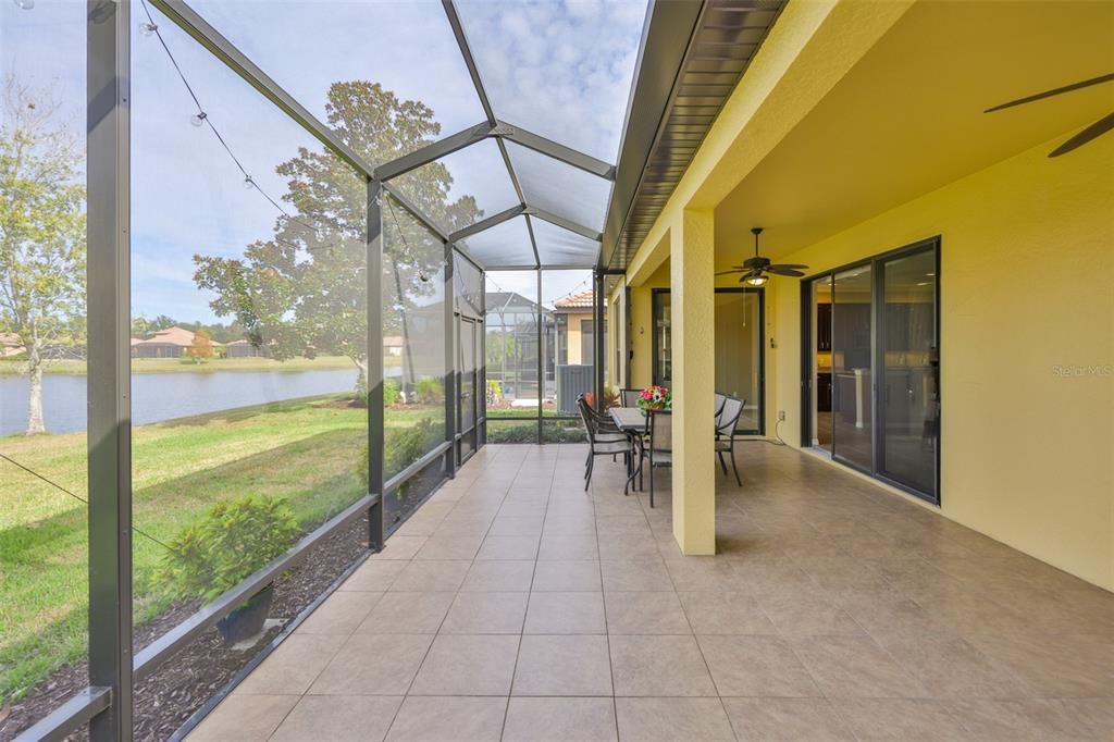 For Sale: $399,000 (2 beds, 2 baths, 1933 Square Feet)