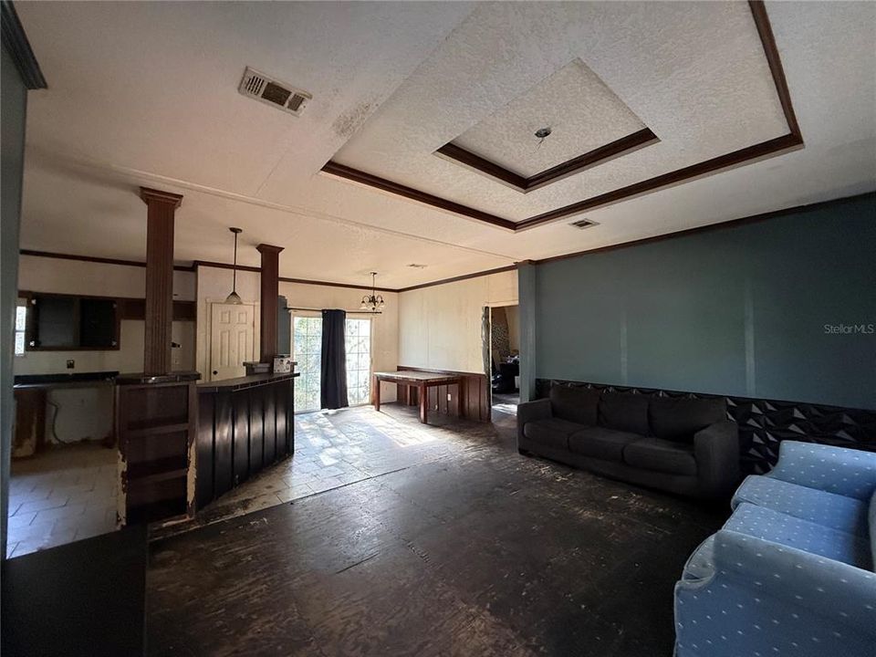 На продажу: $215,000 (3 спален, 2 ванн, 1456 Квадратных фут)