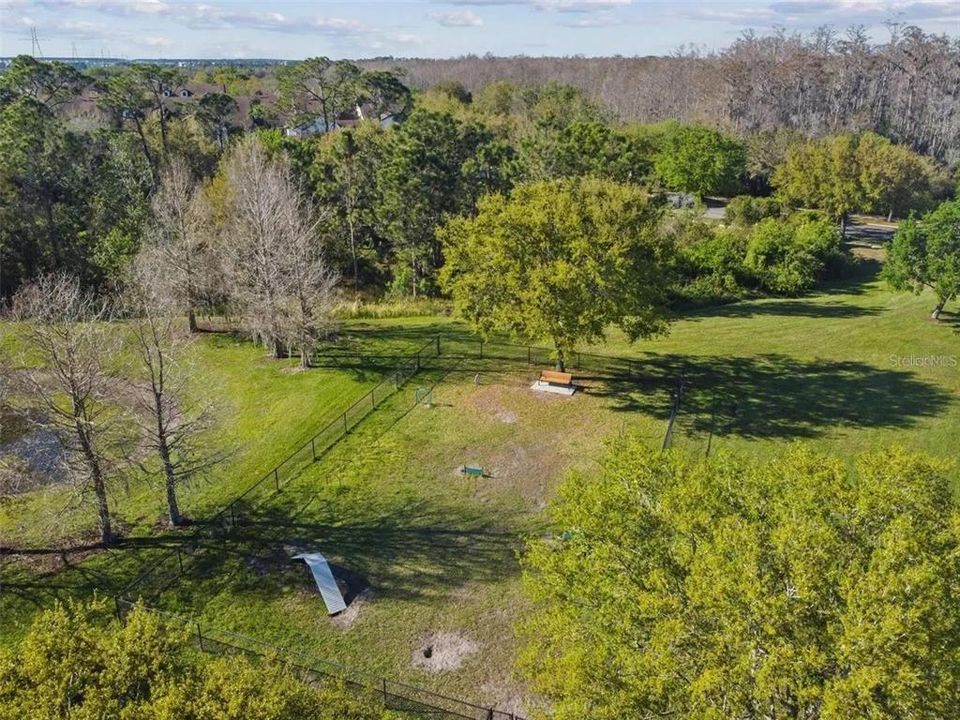 For Sale: $349,990 (2 beds, 2 baths, 1076 Square Feet)