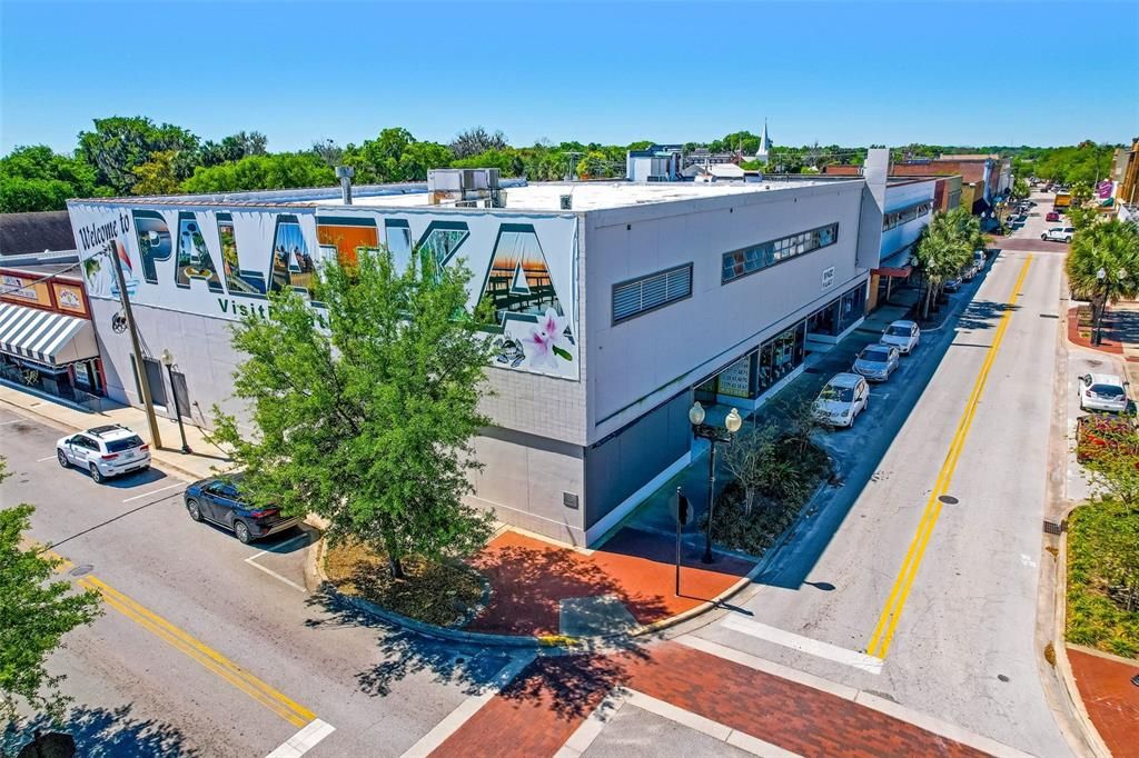 На продажу: $595,000 (4 спален, 3 ванн, 3841 Квадратных фут)