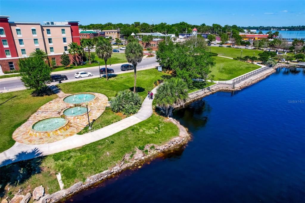 На продажу: $595,000 (4 спален, 3 ванн, 3841 Квадратных фут)