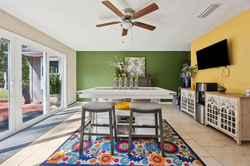 На продажу: $595,000 (4 спален, 3 ванн, 3841 Квадратных фут)