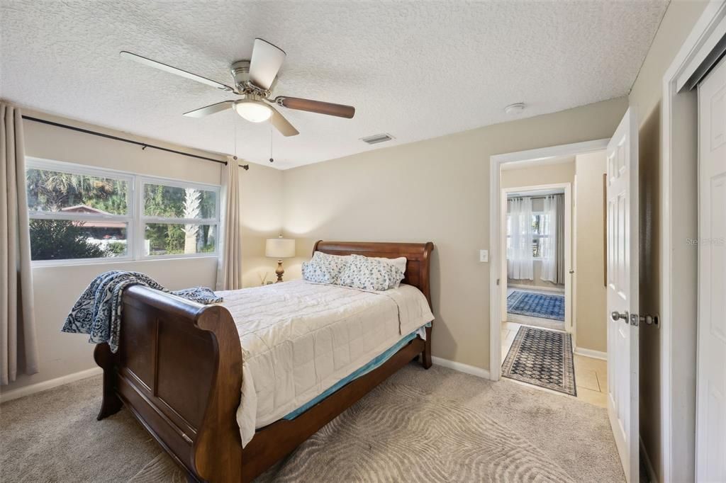 На продажу: $595,000 (4 спален, 3 ванн, 3841 Квадратных фут)