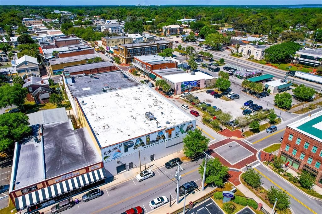 На продажу: $595,000 (4 спален, 3 ванн, 3841 Квадратных фут)