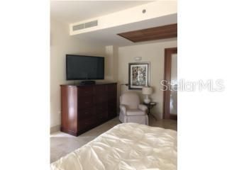 For Rent: $17,000 (3 beds, 3 baths, 2100 Square Feet)