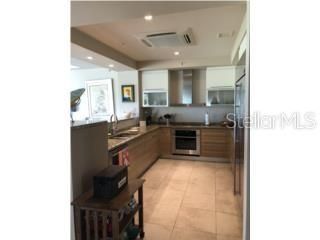 For Rent: $17,000 (3 beds, 3 baths, 2100 Square Feet)