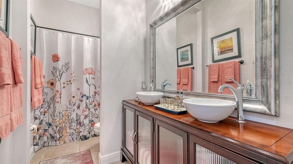 En Venta: $1,295,000 (4 camas, 3 baños, 3086 Pies cuadrados)