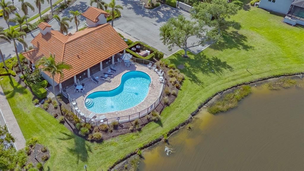 En Venta: $1,295,000 (4 camas, 3 baños, 3086 Pies cuadrados)