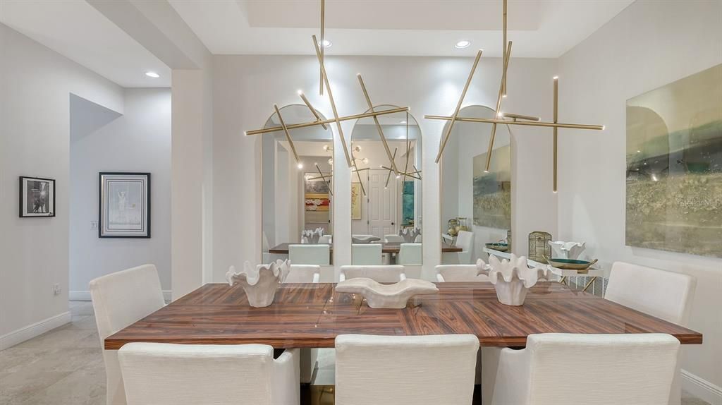 En Venta: $1,295,000 (4 camas, 3 baños, 3086 Pies cuadrados)