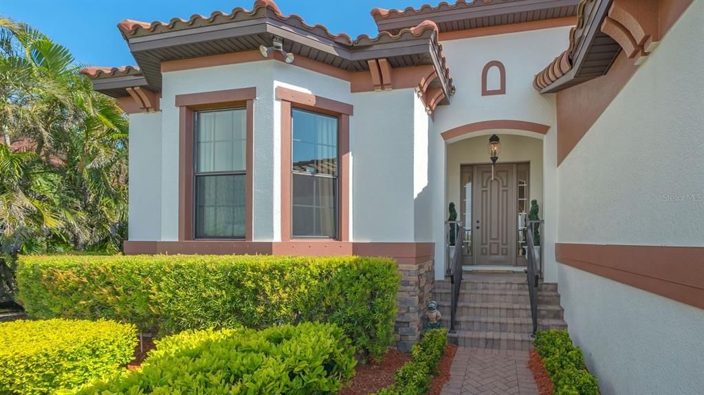 En Venta: $1,295,000 (4 camas, 3 baños, 3086 Pies cuadrados)