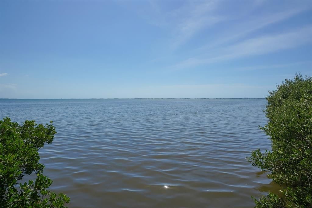 En Venta: $1,295,000 (4 camas, 3 baños, 3086 Pies cuadrados)